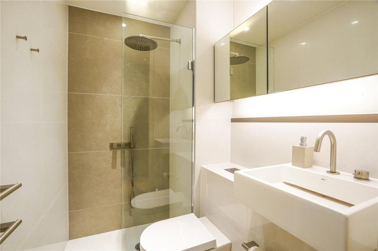 Appartamento Mayfair Pied De Tier Sleeps 6ppl Londra