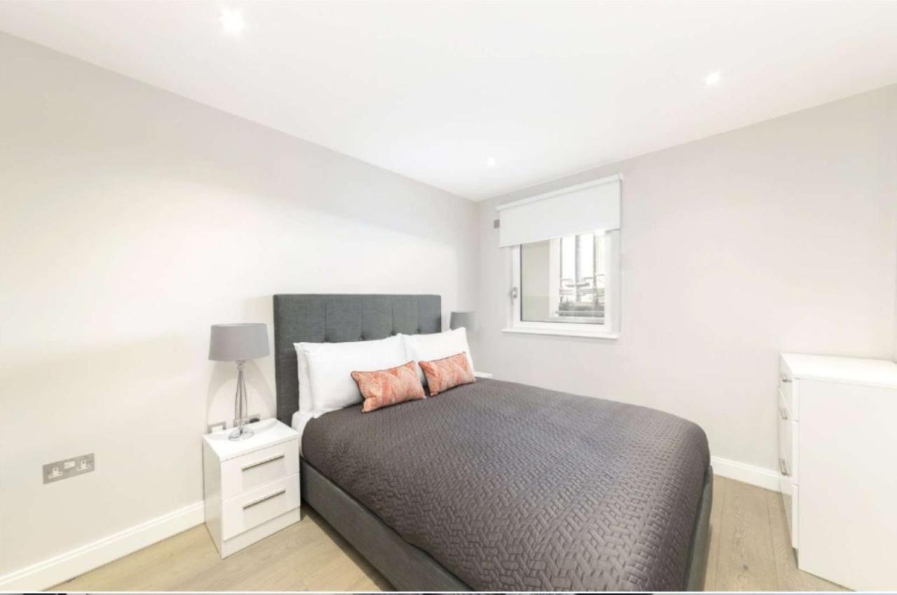 Mayfair Pied De Tier Sleeps 6ppl Appartamento